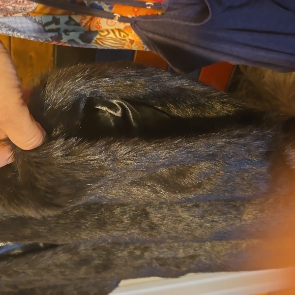 GILI Faux Fur Vest     ✨️ PRE LOVED✨️ - Picture 7 of 9